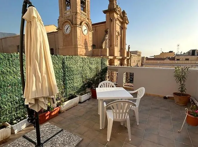 La Casa In Piazza Terrasini