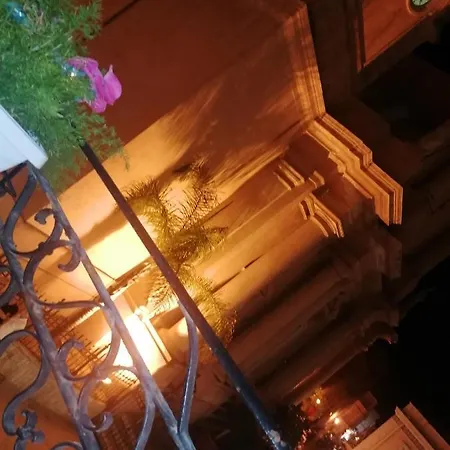 La Casa In Piazza Maison d'hôtes Terrasini